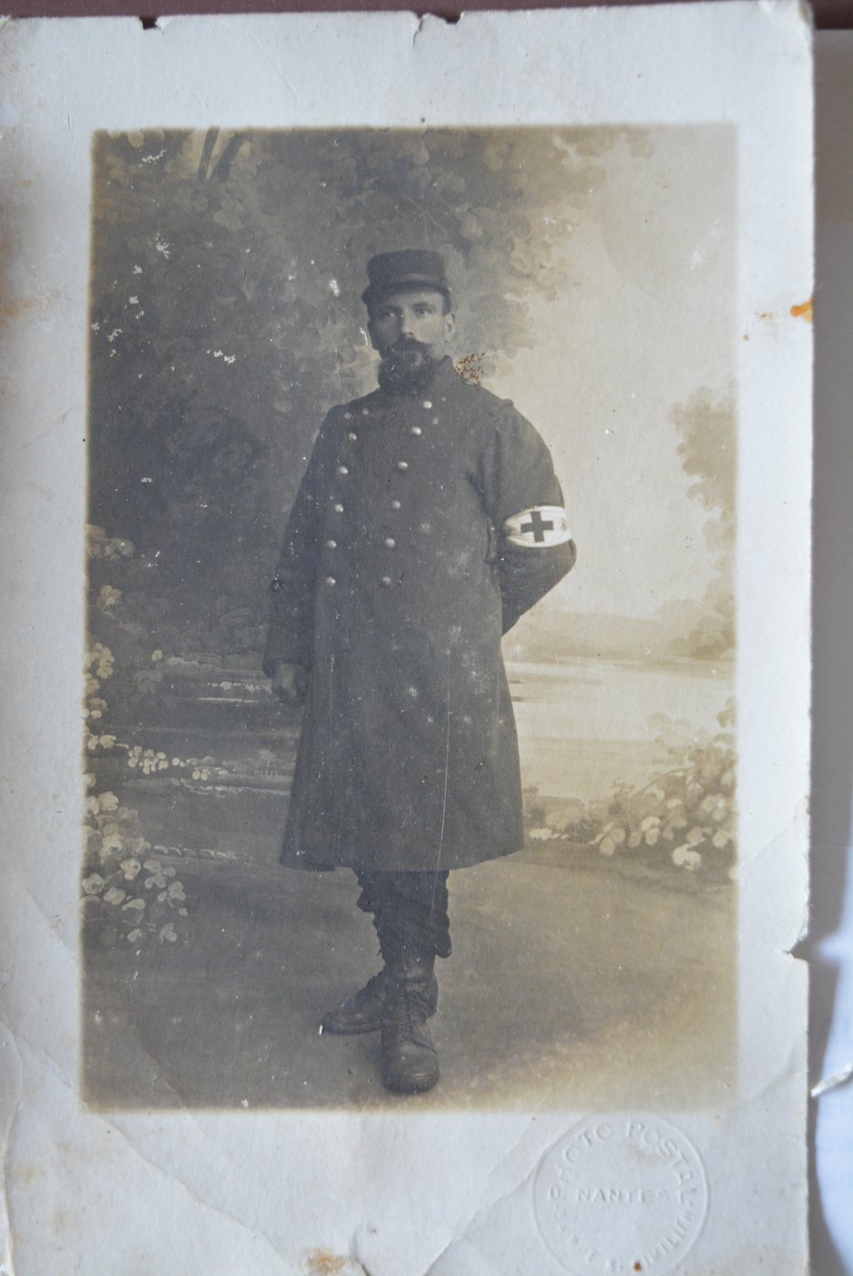 Louis Frédéric Bonnet en tenue de brancardier, 1914-1918